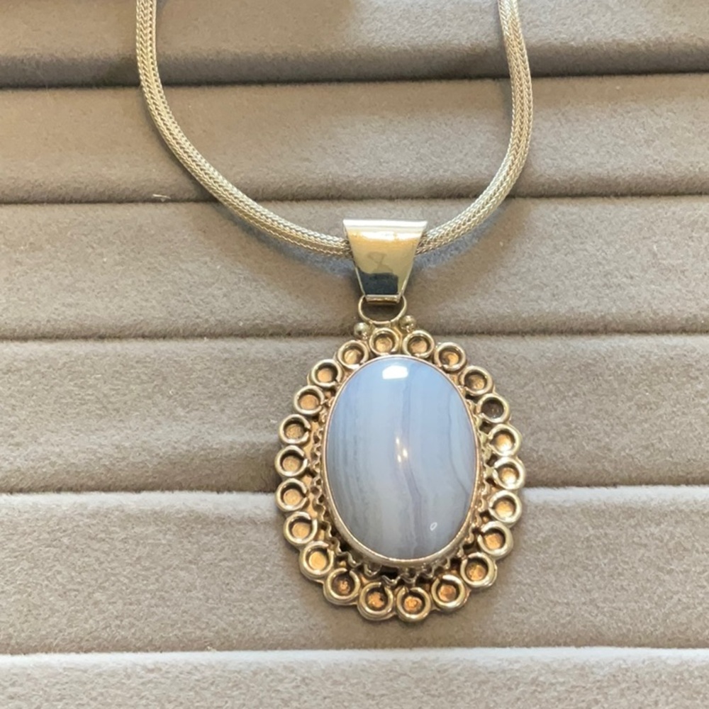 Elegant Silver Jay King Blue Lace Agate Necklace